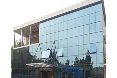 集裝箱做的辦公樓，辦公環(huán)境美美的！